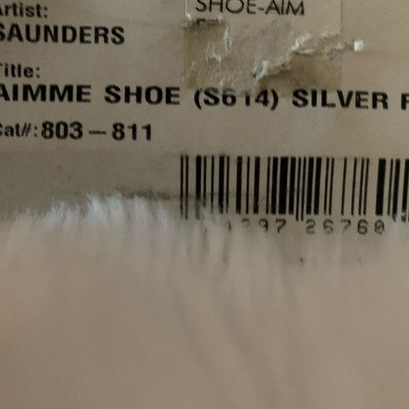 FIONA SAUNDERS Aimme Shoe (S614) Silver Rop golden framed Art in +++ con… - Picture 4 of 7